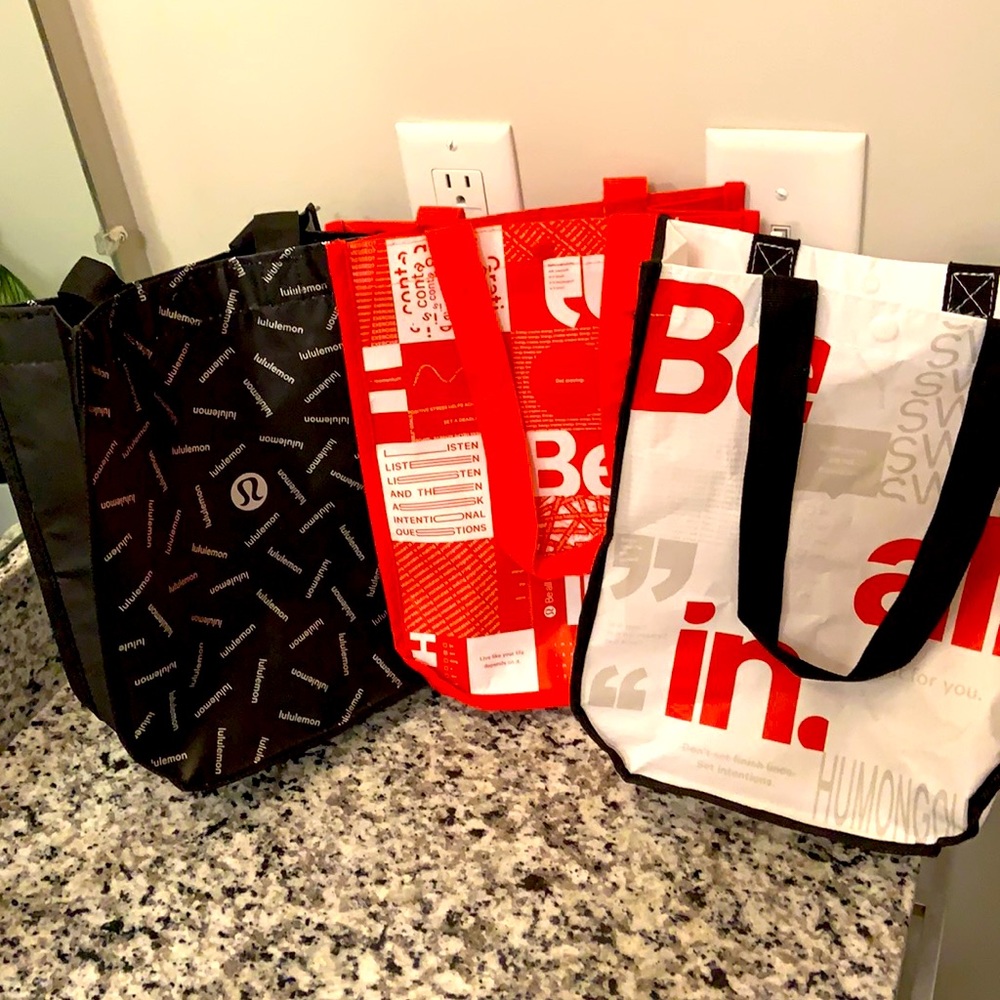Pack of 3 reusable Lululemon bags